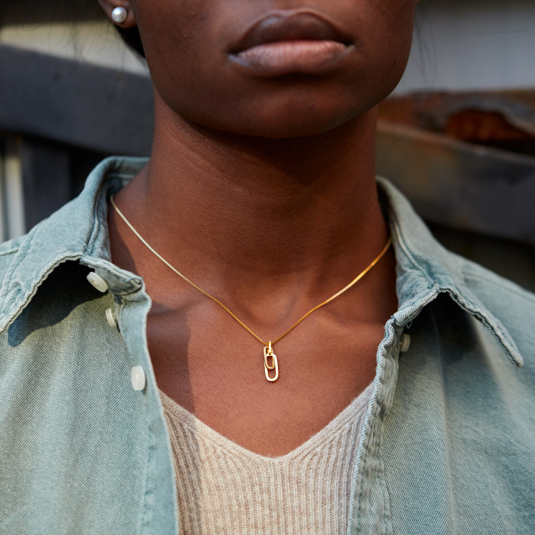 Linked Together Rectangle Interlocking Necklace