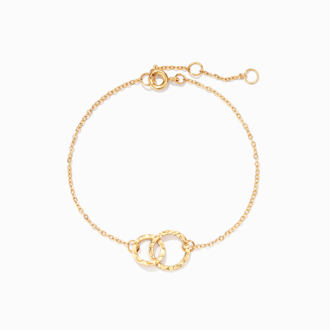 Two Bodies One Soul Hammered Interlocking Bracelet