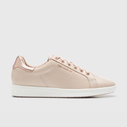 JACKiE III Blush