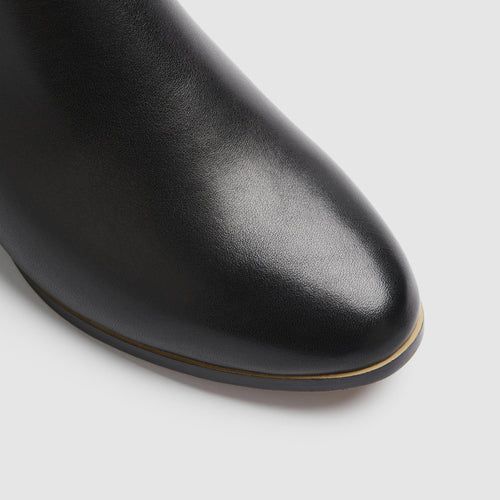 Novah Black