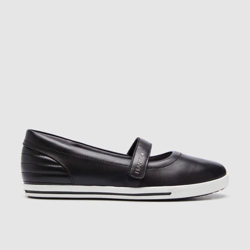 Addi III Black/White
